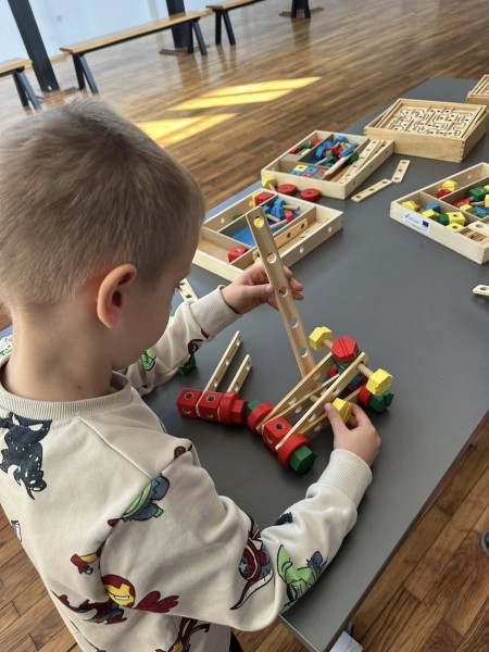 promocija-stem-podrucja-na-javnim-mjestima-stem-stvori-i-istrazi02